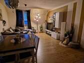 Esszimmer / Wohnzimmer - Charmante Dachgeschosswohnung mit Balkon und Stellplatz