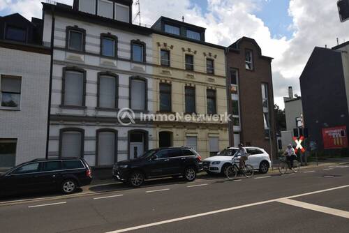 Aussenansicht - Mehrfamilienhaus, Wohnhaus mit 217,00 m² in Düren zum Kaufen