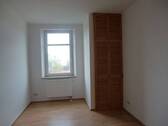 Schlafzimmer mit Einbauschrank - 