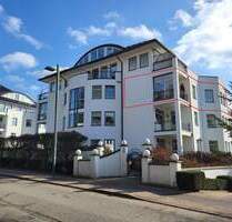 Exklusiv: Sonnige 3-Zi.-Whg. mit 2 Balkonen und TG-Stellplatz am Kurpark in Bad SchwartauRiesebusch