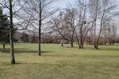 Nahe gelegener Park am Gleisdreieck - 