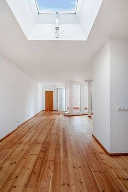 Wohn- und Esszimmer - 3 Zimmer Etagenwohnung zum Kaufen in Berlin