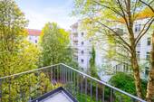 Ruhiger Balkon zum Innenhof - 