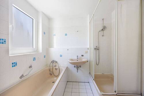 Tageslichtbad - Etagenwohnung mit 74,00 m² in Oberstenfeld zum Kaufen