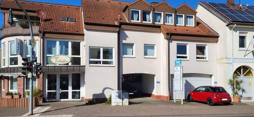 Ansicht Kennedystraße - 8 Zimmer Mehrfamilienhaus, Wohnhaus in Maintal