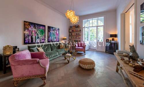 Wohnzimmer - CHARMANTE JUGENDSTILWOHNUNG MIT 6,5 ZIMMERN UND TRAUMHAFTEN GARTEN