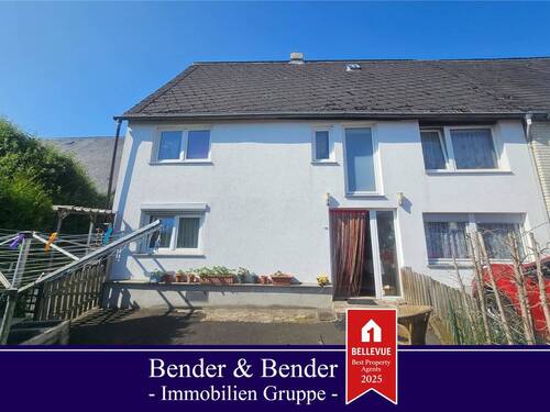 Straßenansicht - Solide Doppelhaushälfte mit mediterranem Gartenflair in zentraler Lage!