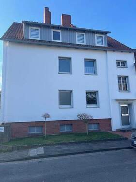 Vorderfront Haus - 3 Zimmer Etagenwohnung zur Miete in Hameln