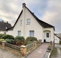 Vielseitiges Wohnhaus mit großem Grundstück in Barntrup