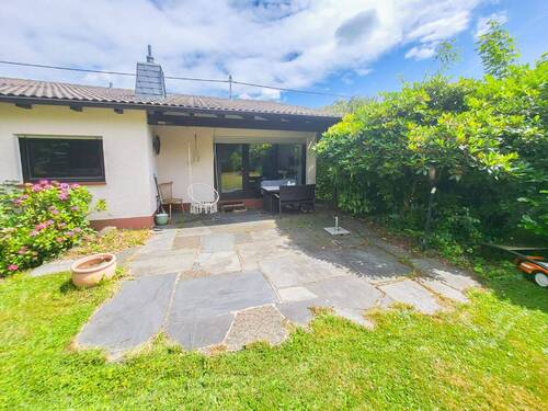 Terrasse - 5 Zimmer Einfamilienhaus zum Kaufen in Rennerod