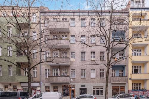 Hausansciht - 2 Zimmer Etagenwohnung zum Kaufen in Berlin