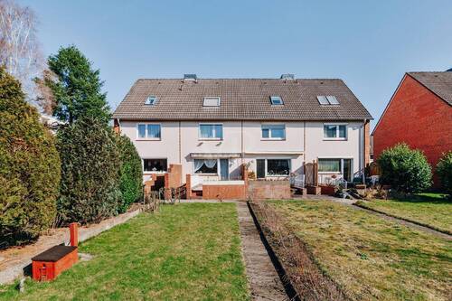 Gartenansicht - 4 Zimmer Reihenmittelhaus zum Kaufen in Winsen