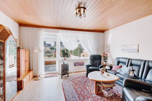 Wohnzimmer - 4 Zimmer Reihenmittelhaus in Winsen