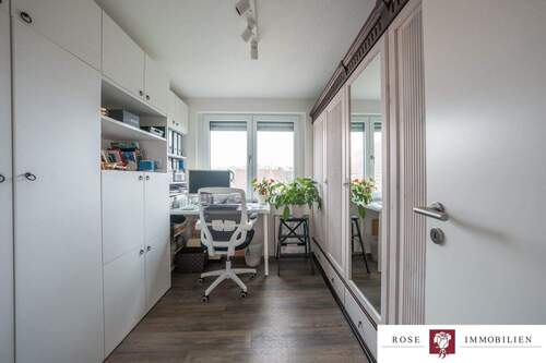 Ankleide, Büro - 