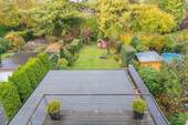Ausblick in den Garten mit Dachterrasse - 