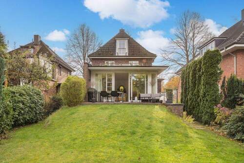 Großer Garten mit Kinderparadies - 