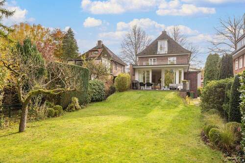Großer Garten für die ganze Familie - 7 Zimmer Mehrfamilienhaus, Wohnhaus in Hamburg