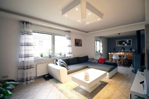 Wohnbereich - 5 Zimmer Doppelhaushälfte zum Kaufen in Attendorn