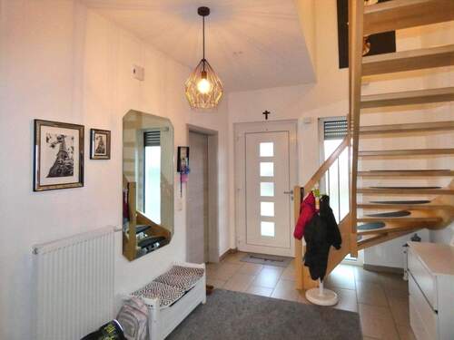 Eingangsbereich - 6 Zimmer Einfamilienhaus in Dillingen