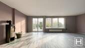 Geräumiges Wohnzimmer - 6 Zimmer Einfamilienhaus zum Kaufen in Neversdorf