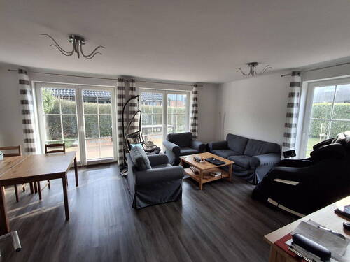 Wohnzimmer - 5 Zimmer Doppelhaushälfte in Hohenfelde