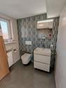 Bad Waschtisch und WC - 2 Zimmer Etagenwohnung zur Miete in Lautertal (Odenwald)