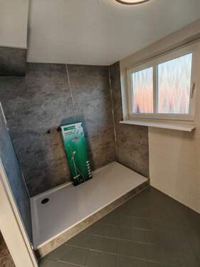 Dusche in Arbeit - Etagenwohnung mit 62,10 m&sup2; in Lautertal (Odenwald) zur Miete