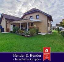 Repräsentatives, verklinkertes Landhaus mit ELW in bevorzugter Wohnlage von Straßenhaus zu verkaufen!