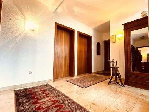 8. Eingangsbereich EG - Einfamilienhaus mit 181,00 m&sup2; in Konz zum Kaufen