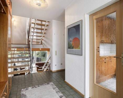 Diele - Reihenmittelhaus mit 106,00 m&sup2; in Ratingen zum Kaufen