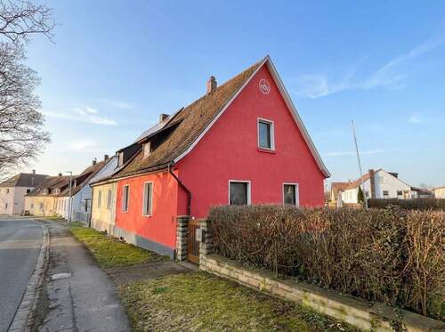 Bild 2 - 3 Zimmer Doppelhaushälfte zum Kaufen in Bad Windsheim