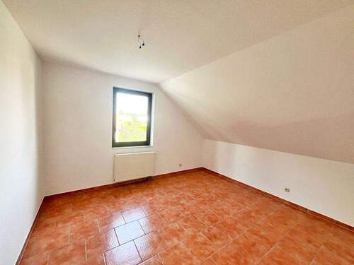 Zimmer 2 im OG - 