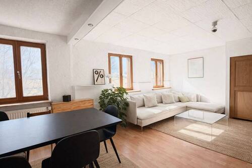 WB10_Wohnzimmer 3.JPG - Ehemaliges Bauernhaus als Einfamilienhaus in beliebter Wohnlage