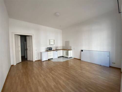 Wohnzimmer Blick zur Küche - 