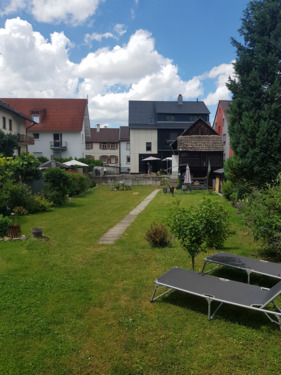 Baugrundstück von Ost nach West1_2022.06.25.png - Prachtvolles BauGrundstück 507qm + Baugenehmigung in 2ter Reihe + 76646 Untergrombach + 6 Zi + ideal für KfW40-Holzhaus