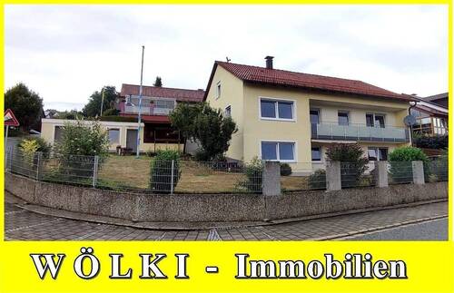 Gemütliches - Haus! - Gepflegtes Zweifamilien - Wohnhaus in Buchberg mit zwei Einzelgaragen!