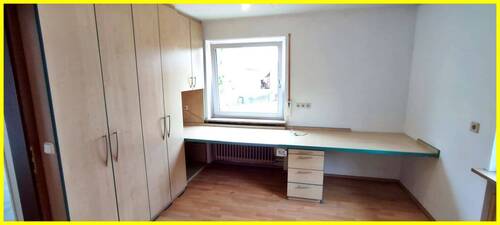 Esszimmer mit Einbauschrank - 