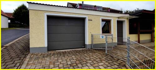 Garage mit Werkstatt - 