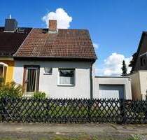 Wittenau: Erbpachtgrundstück mit Doppelhaushälfte in ruhiger Siedlungslage - Berlin Niederdorla