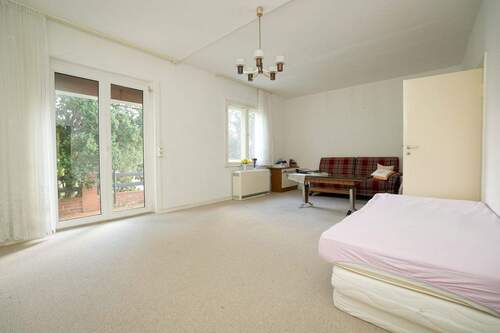 Wohn- und Esszimmer - Doppelhaushälfte mit 78,80 m² in Berlin zum Kaufen
