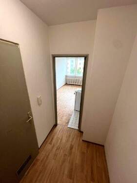 Flur - 1 Zimmer Etagenwohnung in München
