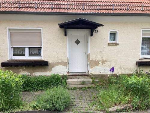 evtl. Wohnhaus - 4 Zimmer Einfamilienhaus zum Kaufen in Wetterzeube OT Breitenbach