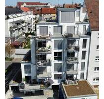 Luxuriöse 3-Zimmer-Wohnung mit zwei Balkonen in Nürnberg