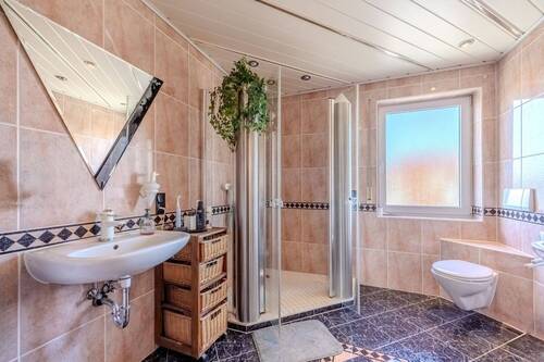 Wohnung 3 OG: Badezimmer - 