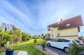 Garten/Parkplätze - 1 Zimmer Mehrfamilienhaus, Wohnhaus zum Kaufen in Reichelsheim (Wetterau)