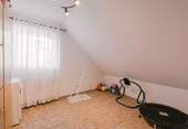 Kinderzimmer/Büro - 