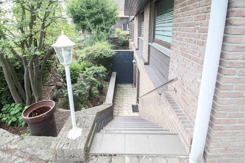 Separater Hauseingang Keller - 