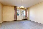 Wohnzimmer - 2 Zimmer Etagenwohnung zum Kaufen in Berlin