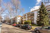 Straßenansicht - Etagenwohnung mit 54,40 m² in Berlin zum Kaufen