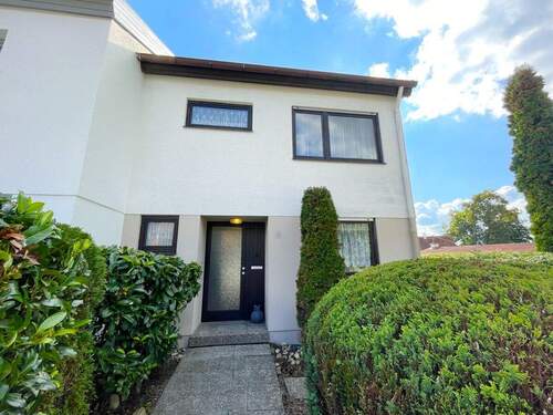 Eingangsseite - Reihenendhaus mit 102,00 m² in Neu-Ulm zum Kaufen